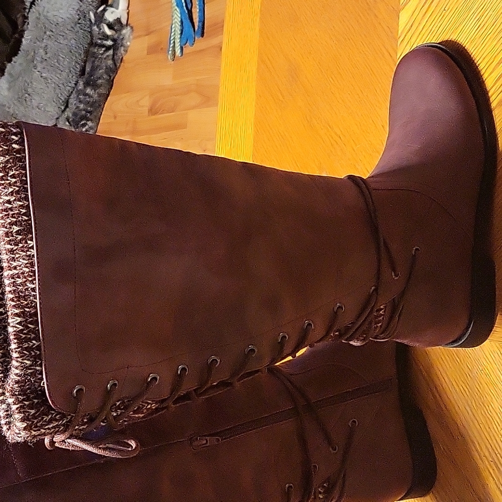 Size 10 Brand new lace up Boots with side zipper